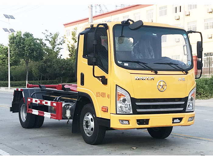 大運(yùn)藍(lán)牌車(chē)廂可卸式垃圾車(chē)