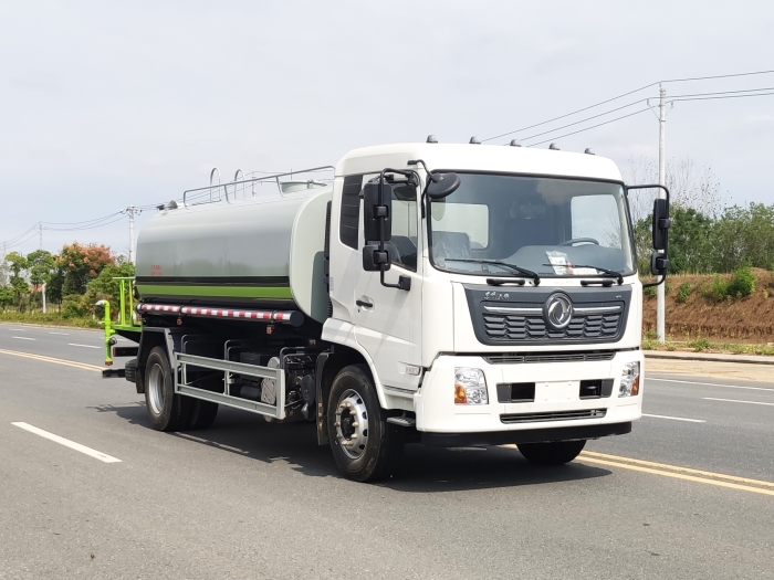 東風(fēng)天錦灑水車(chē)
